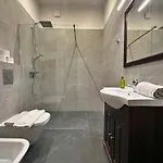Azja, Monte Cassino, Balkon, Parking *